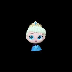 Disney Doorables: Series 5 Figurine – Frozen – Elsa